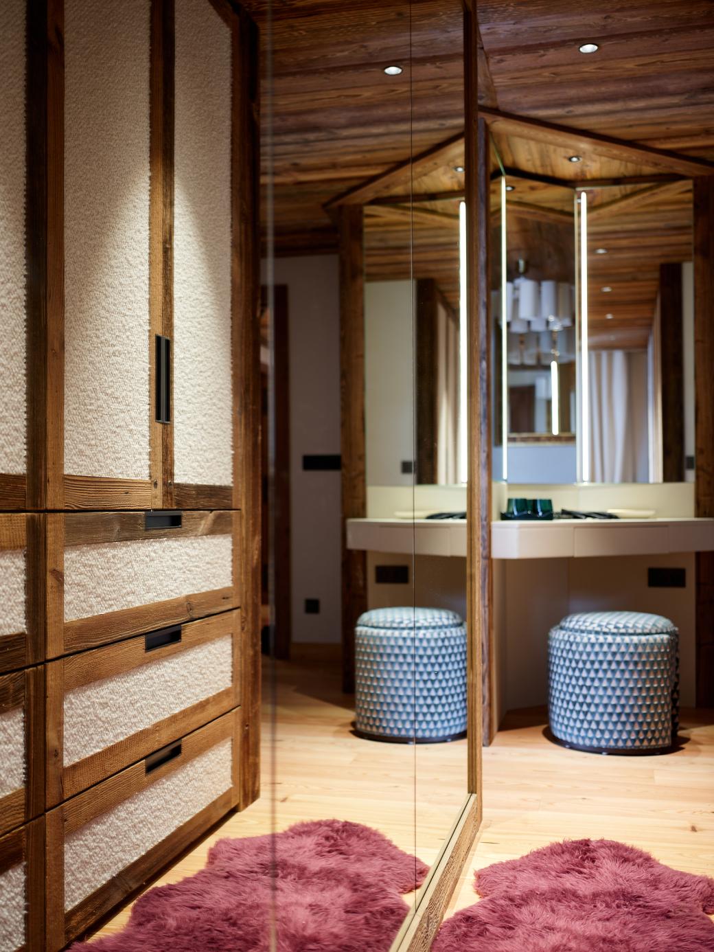 09 MASTER BEDROOM (16)