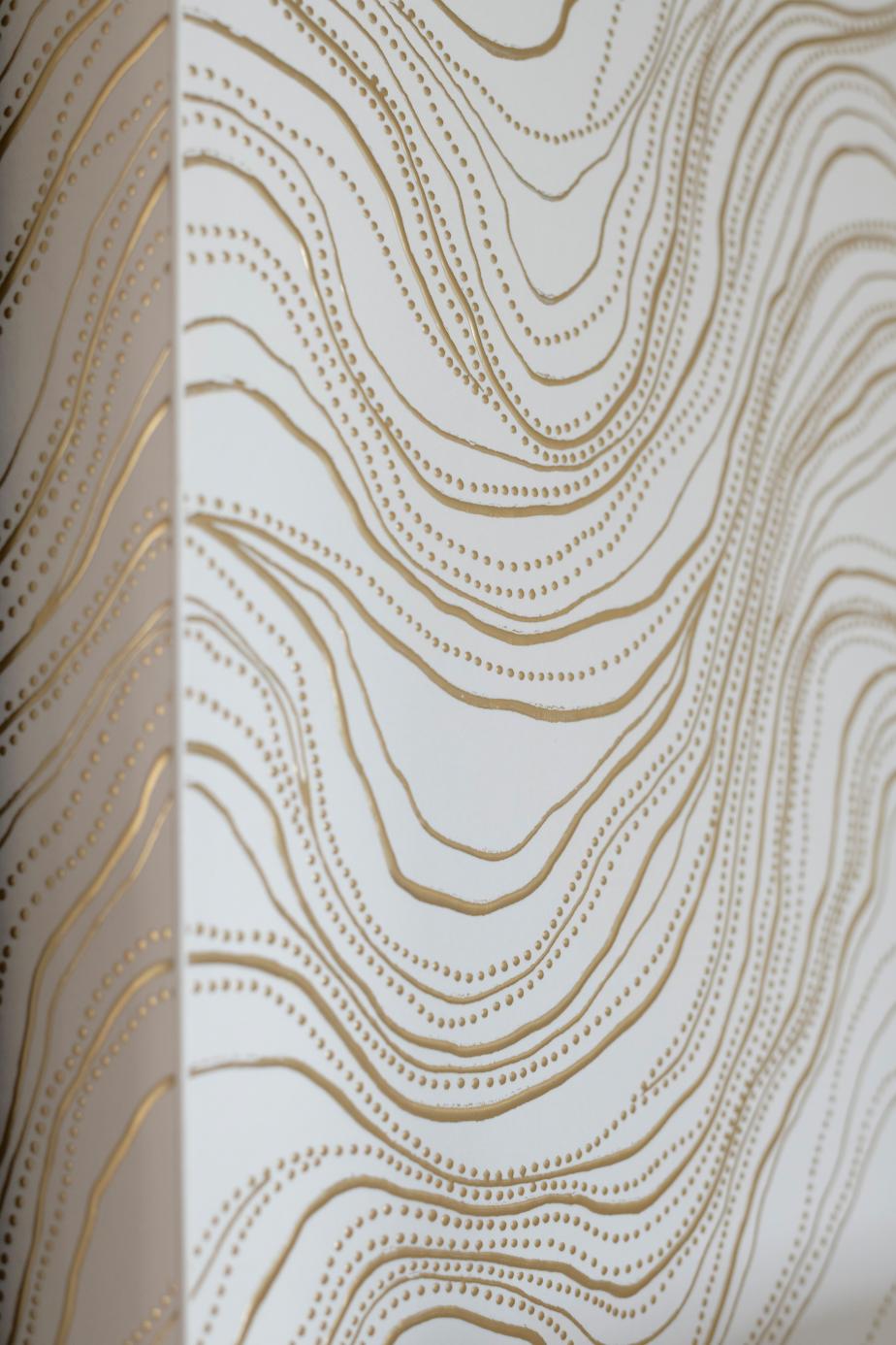 ElegantGlow_74040_3