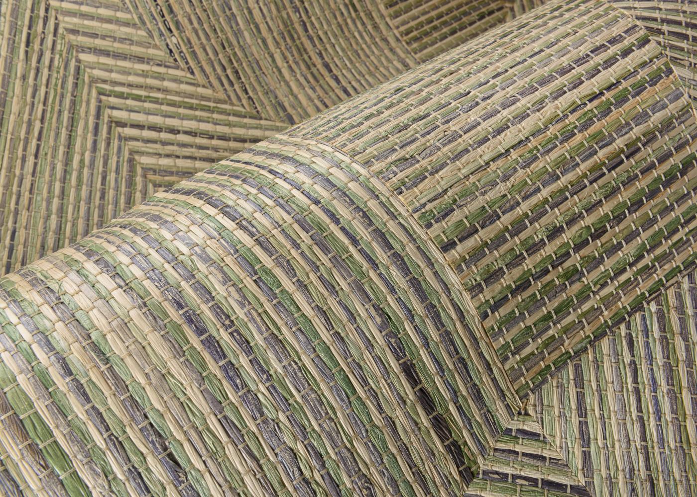 Prismatic_Refraction_52460_2_Mood_Web_LR