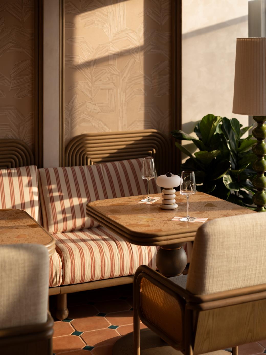 KimptonSwimClub_81502_2